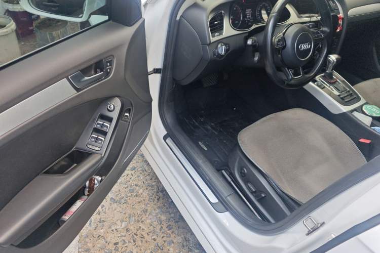 Used Audi A4L 2013 35 TFSI Automatic Standard Model Driver Seat