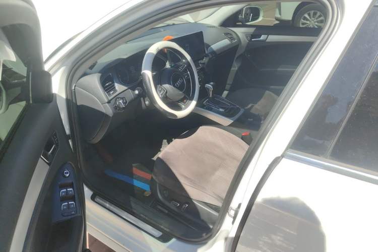 Used Audi A4L 2013 35 TFSI Automatic Standard Model Driver Seat