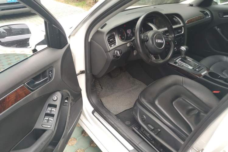 Used Audi A4L 2013 35 TFSI Automatic Standard Model Driver Seat