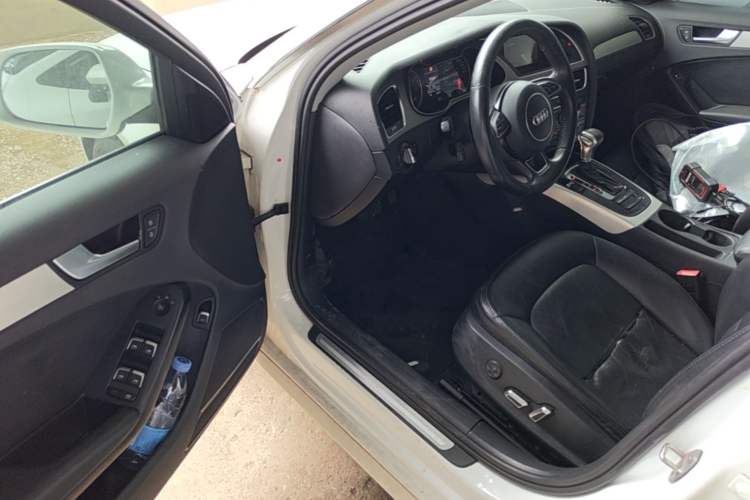 Used Audi A4L 2013 35 TFSI Automatic Standard Model Driver Seat