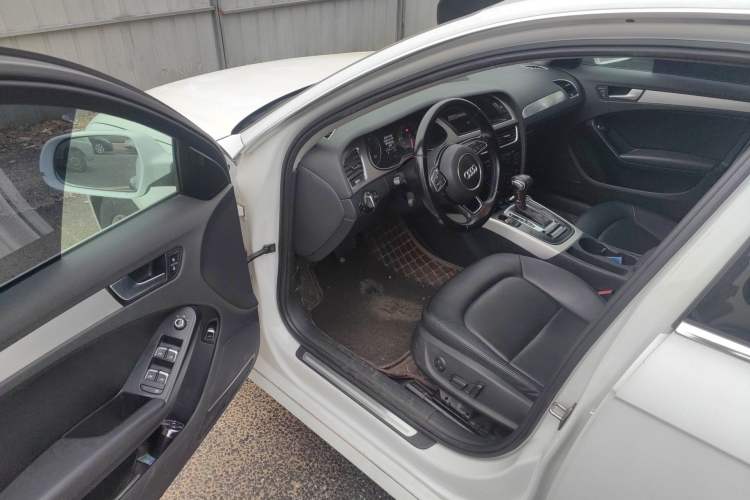 Used Audi A4L 2013 35 TFSI Automatic Standard Model Driver Seat
