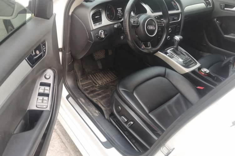Used Audi A4L 2013 35 TFSI Automatic Comfort Model Driver Seat
