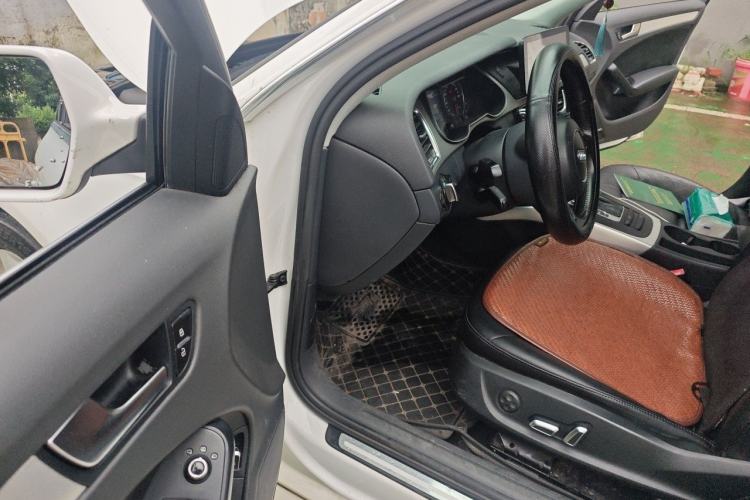 Used Audi A4L 2013 35 TFSI Automatic Standard Model Driver Seat