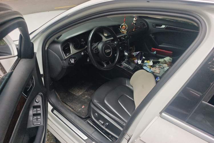 Used Audi A4L 2013 35 TFSI Automatic Technology Edition Driver Seat