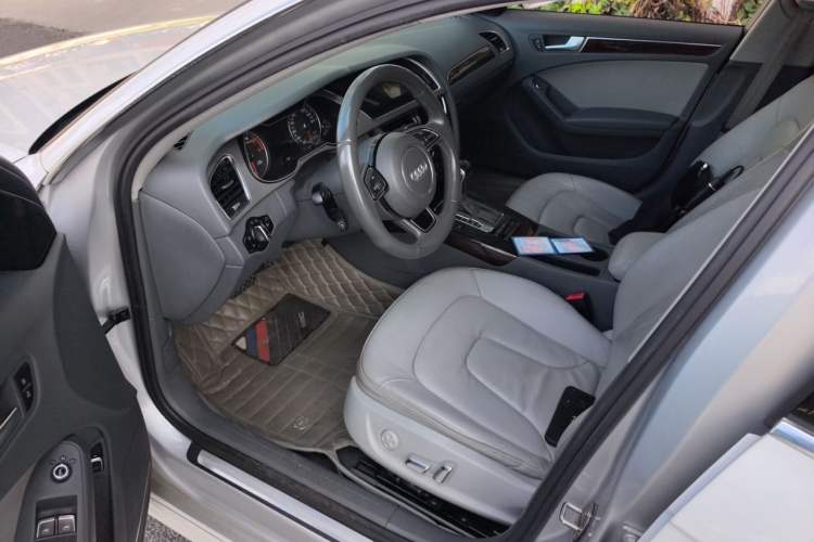 Used Audi A4L 2013 35 TFSI Automatic Comfort Model Driver Seat