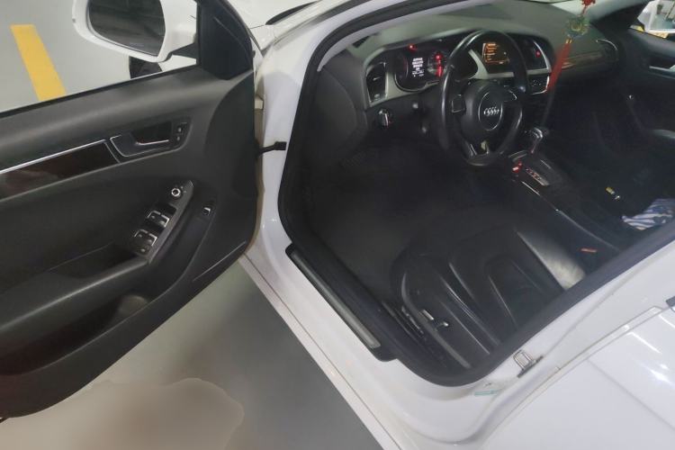 Used Audi A4L 2013 35 TFSI Automatic Comfort Model Driver Seat