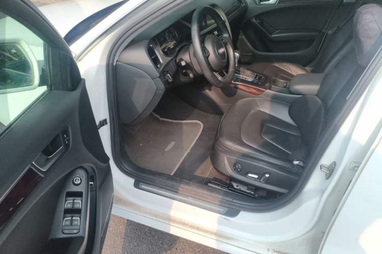Used Audi A4L 2013 35 TFSI Automatic Comfort Model Driver Seat