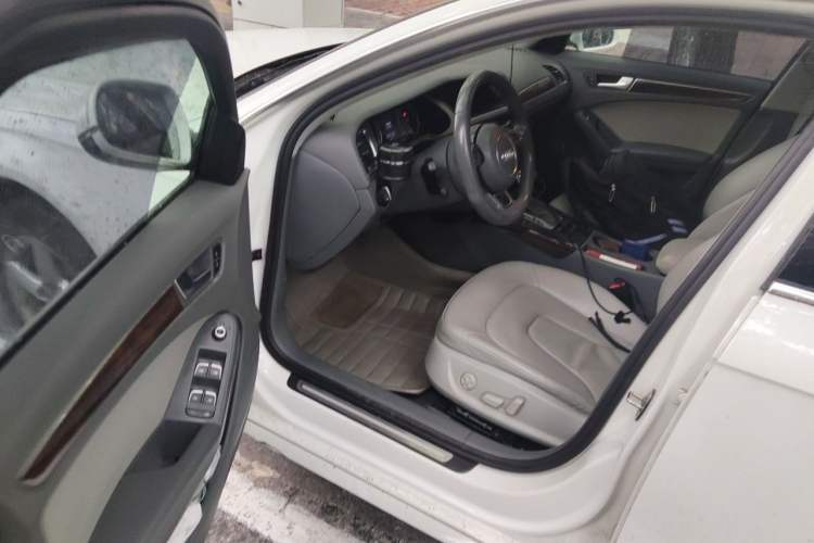 Used Audi A4L 2013 35 TFSI Automatic Comfort Model Driver Seat