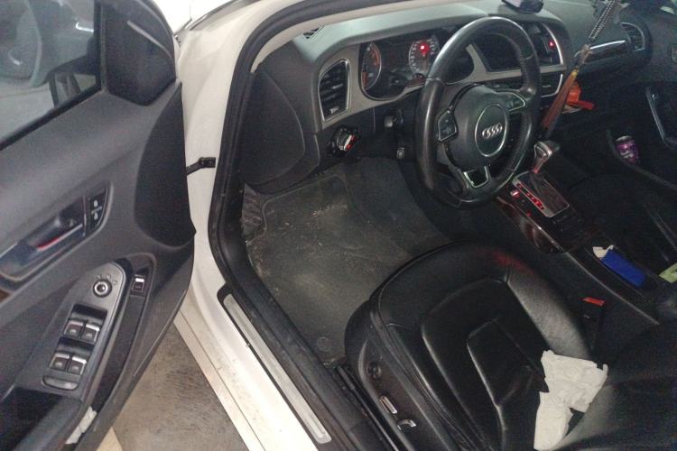 Used Audi A4L 2013 35 TFSI Automatic Comfort Model Driver Seat