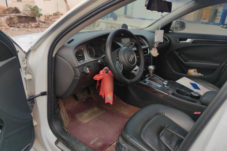 Used Audi A4L 2013 35 TFSI Automatic Comfort Model Driver Seat