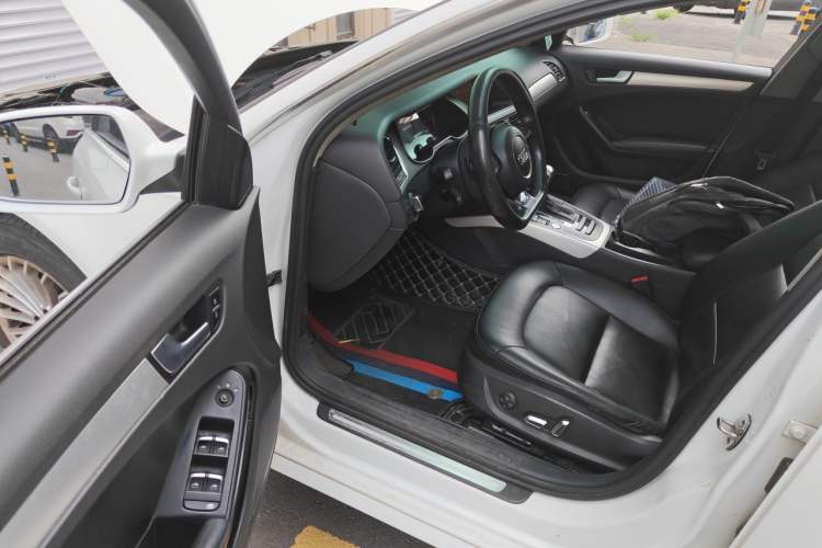 Used Audi A4L 2013 35 TFSI Automatic Standard Model Driver Seat
