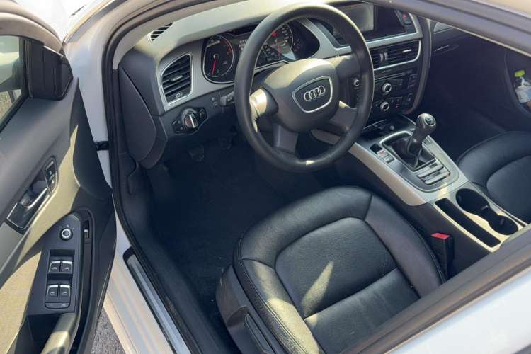Used Audi A4L 2013 30 TFSI Manual Comfort Model Driver Seat