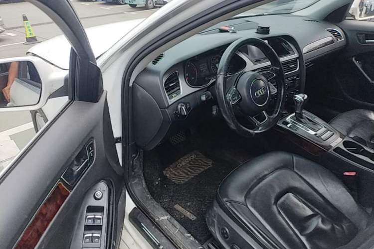Used Audi A4L 2013 35 TFSI Automatic Comfort Model Driver Seat