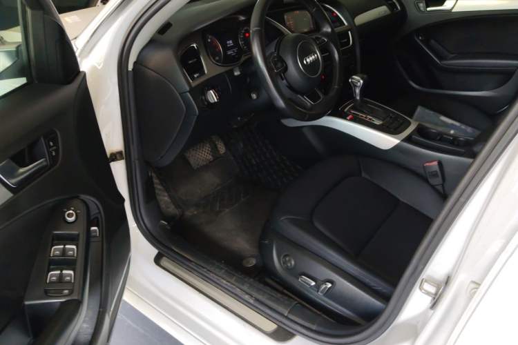 Used Audi A4L 2013 40 TFSI quattro Individual Sport Edition Driver Seat