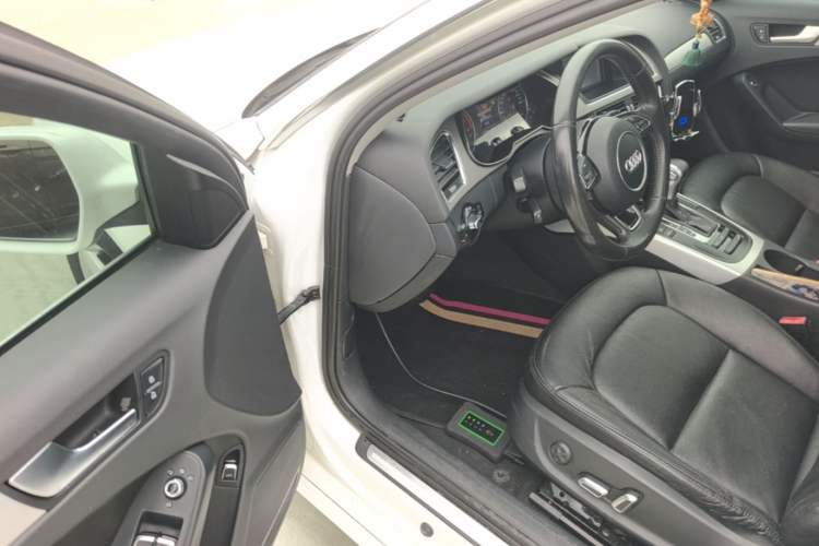 Used Audi A4L 2013 35 TFSI Automatic Standard Model Driver Seat