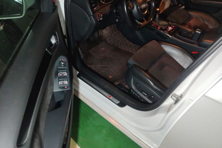 Used Audi A4L 2013 40 TFSI quattro Sport version Driver Seat