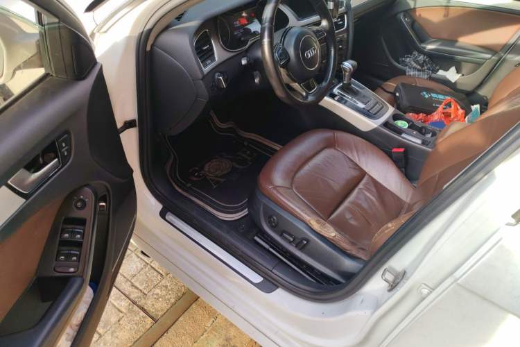 Used Audi A4L 2013 35 TFSI Automatic Standard Model Driver Seat