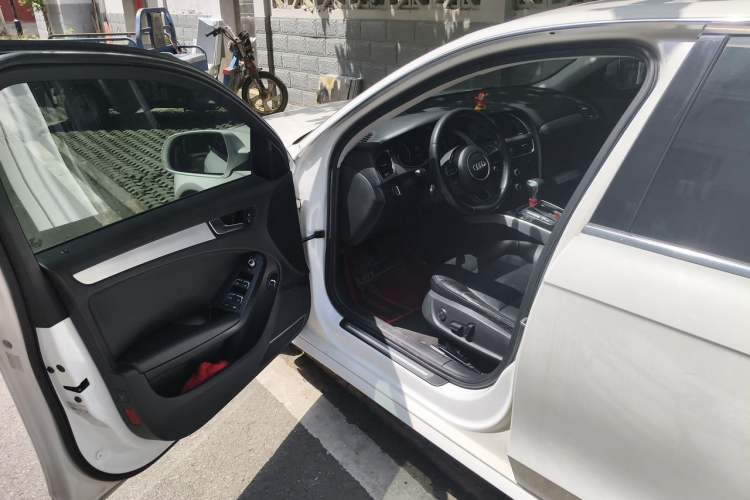 Used Audi A4L 2013 35 TFSI Automatic Standard Model Driver Seat