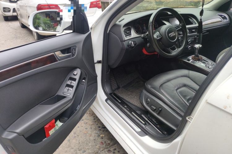 Used Audi A4L 2013 35 TFSI Automatic Comfort Model Driver Seat