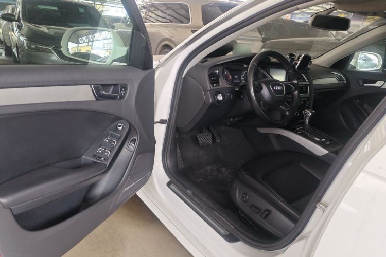 Used Audi A4L 2013 30 TFSI Automatic Comfort Model Driver Seat