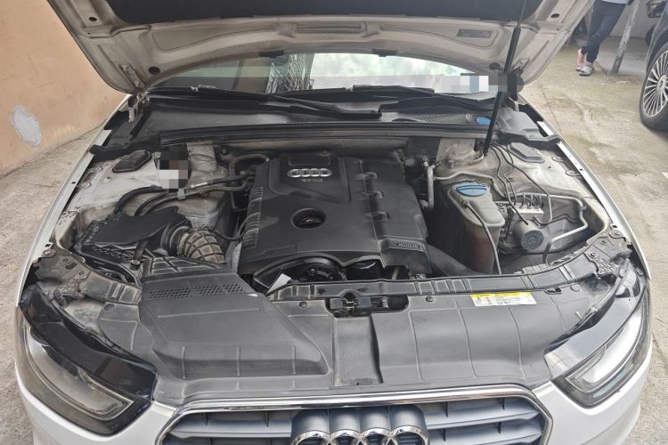 Used Audi A4L 2013 35 TFSI Automatic Comfort Model Engine Bay