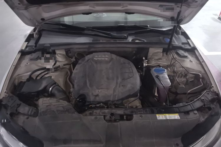 Used Audi A4L 2013 35 TFSI Automatic Standard Model Engine Bay