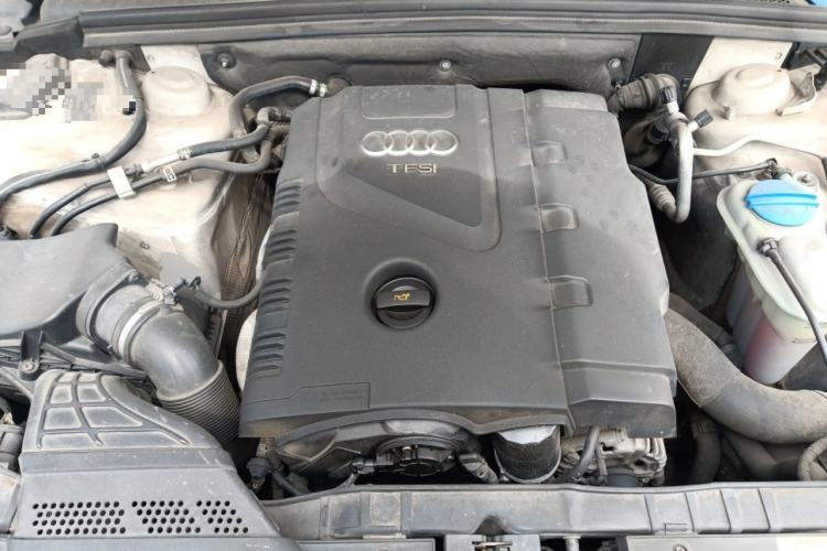Used Audi A4L 2013 35 TFSI Automatic Comfort Model Engine Bay