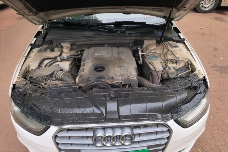 Used Audi A4L 2013 35 TFSI Automatic Comfort Model Engine Bay