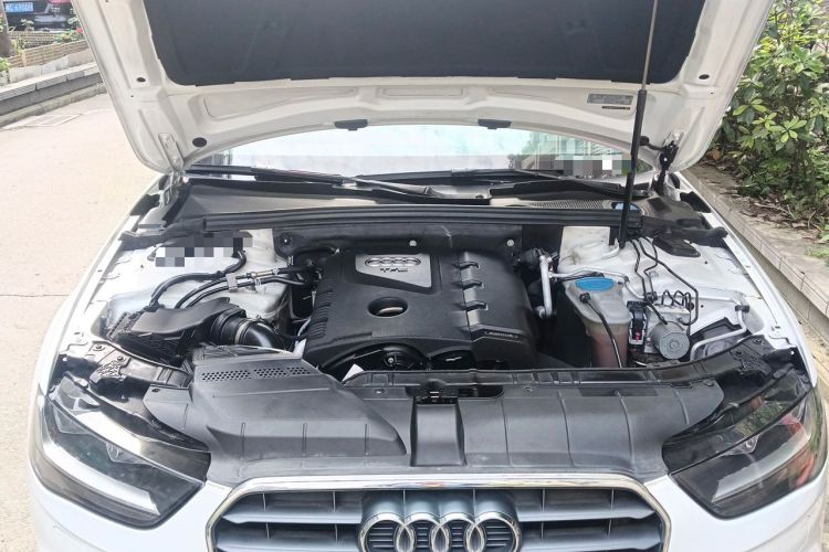 Used Audi A4L 2013 30 TFSI Automatic Comfort Model Engine Bay