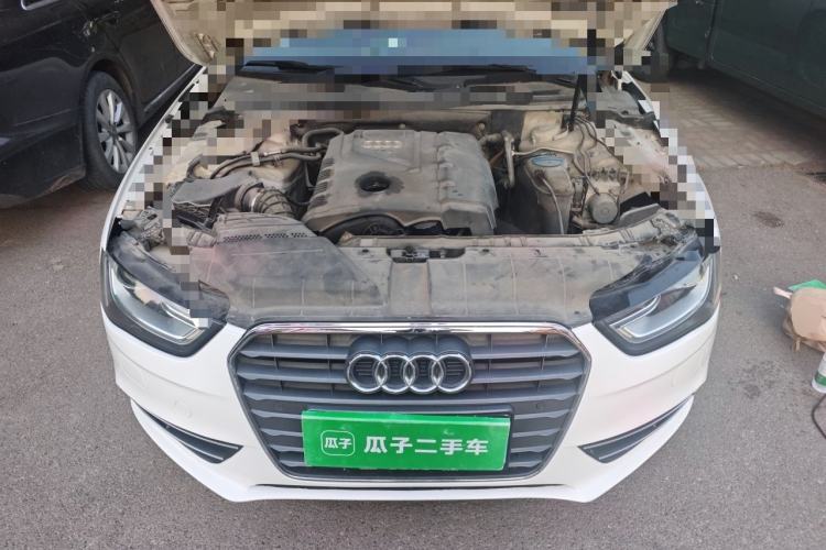 Used Audi A4L 2013 35 TFSI Automatic Technology Edition Engine Bay