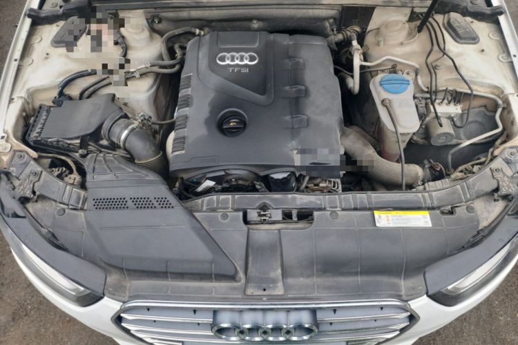 Used Audi A4L 2013 35 TFSI Automatic Technology Edition Engine Bay