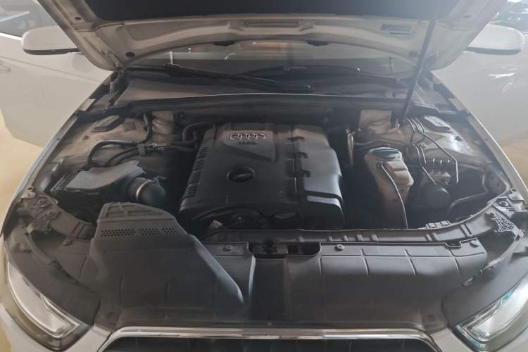 Used Audi A4L 2013 35 TFSI Automatic Comfort Model Engine Bay