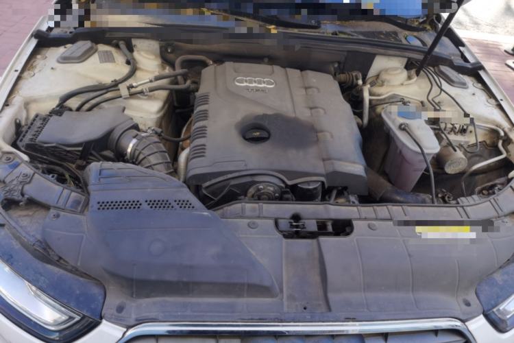 Used Audi A4L 2013 35 TFSI Automatic Comfort Model Engine Bay