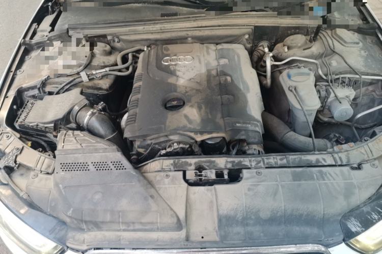 Used Audi A4L 2013 35 TFSI Automatic Technology Edition Engine Bay