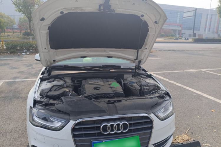 Used Audi A4L 2013 35 TFSI Automatic Comfort Model Engine Bay