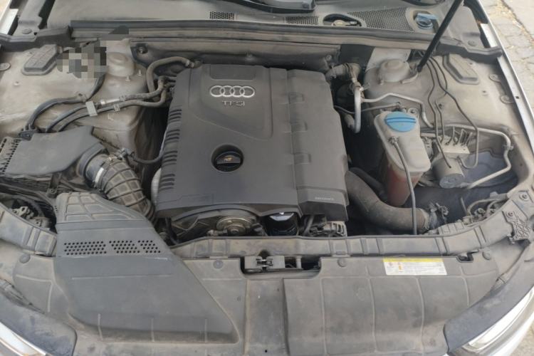 Used Audi A4L 2013 35 TFSI Automatic Comfort Model Engine Bay