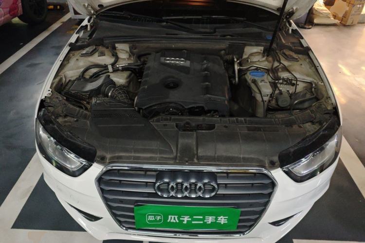 Used Audi A4L 2013 35 TFSI Automatic Technology Edition Engine Bay