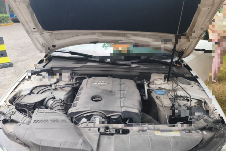 Used Audi A4L 2013 35 TFSI Automatic Comfort Model Engine Bay