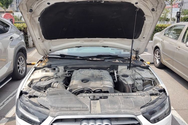 Used Audi A4L 2013 30 TFSI Automatic Comfort Model Engine Bay