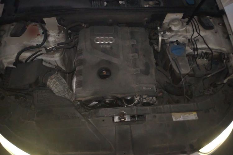 Used Audi A4L 2013 35 TFSI Automatic Comfort Model Engine Bay