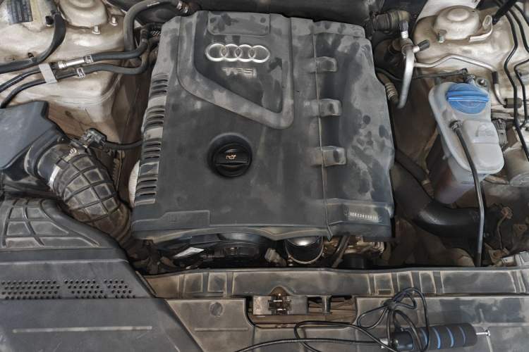 Used Audi A4L 2013 35 TFSI Automatic Comfort Model Engine Bay