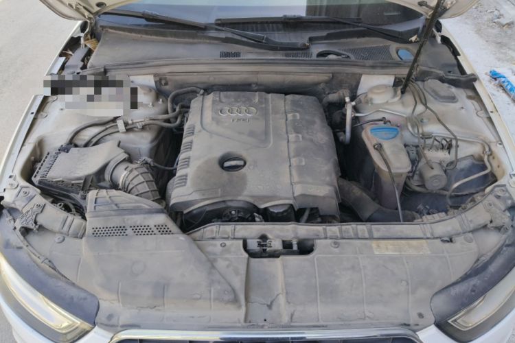 Used Audi A4L 2013 35 TFSI Automatic Standard Model Engine Bay