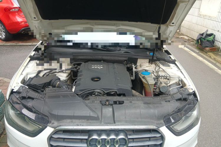 Used Audi A4L 2013 35 TFSI Automatic Technology Edition Engine Bay