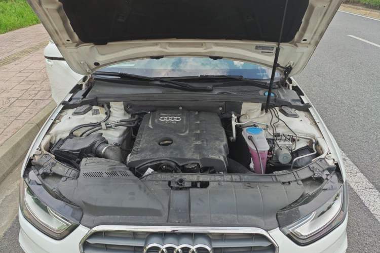Used Audi A4L 2013 40 TFSI quattro Individual Sport Edition Engine Bay