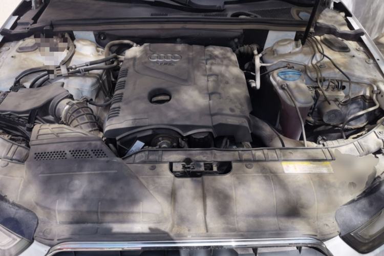 Used Audi A4L 2013 35 TFSI Automatic Comfort Model Engine Bay