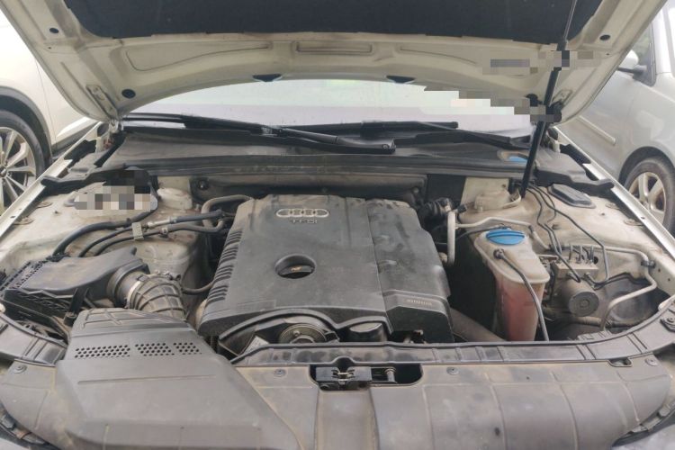 Used Audi A4L 2013 35 TFSI Automatic Comfort Model Engine Bay