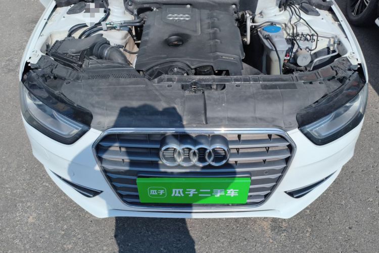 Used Audi A4L 2013 35 TFSI Automatic Technology Edition Engine Bay