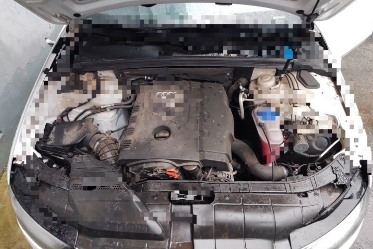 Used Audi A4L 2013 35 TFSI Automatic Technology Edition Engine Bay