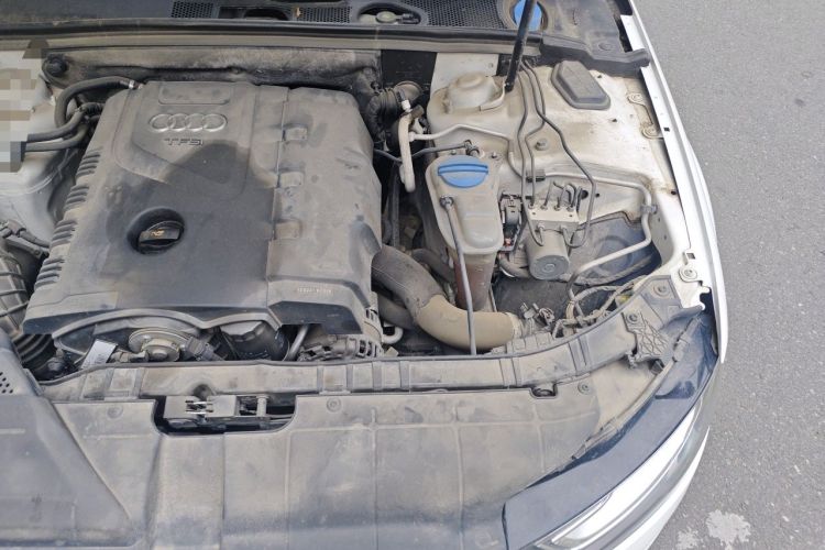 Used Audi A4L 2013 35 TFSI Automatic Standard Model Engine Bay Left