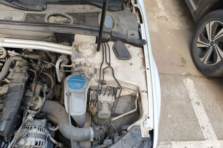Used Audi A4L 2013 40 TFSI quattro Individual Sport Edition Engine Bay Left